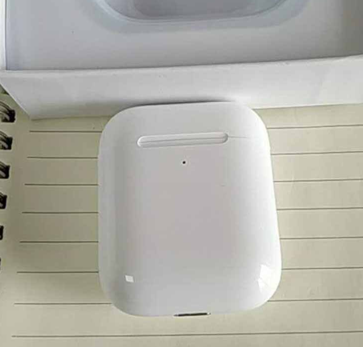 i80 TWS Wireless Earbuds with Charge Case